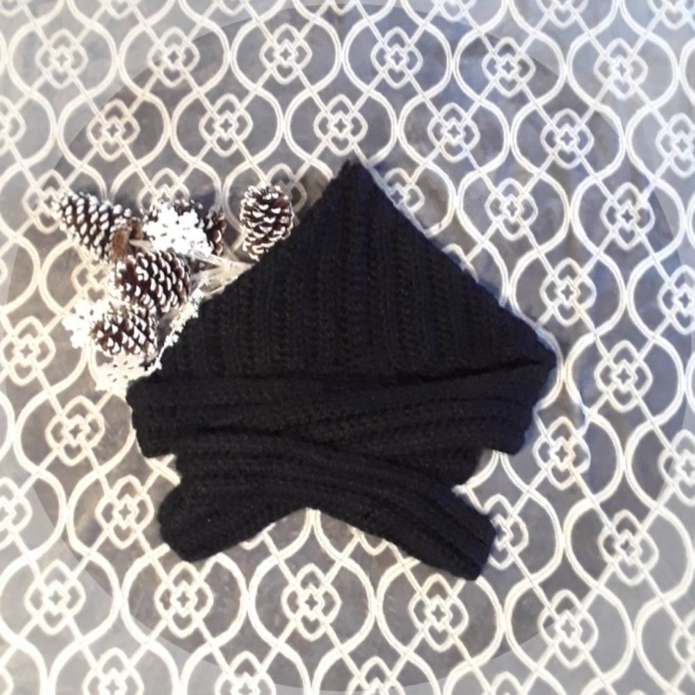🌀Hand Knit Hooded Scarf